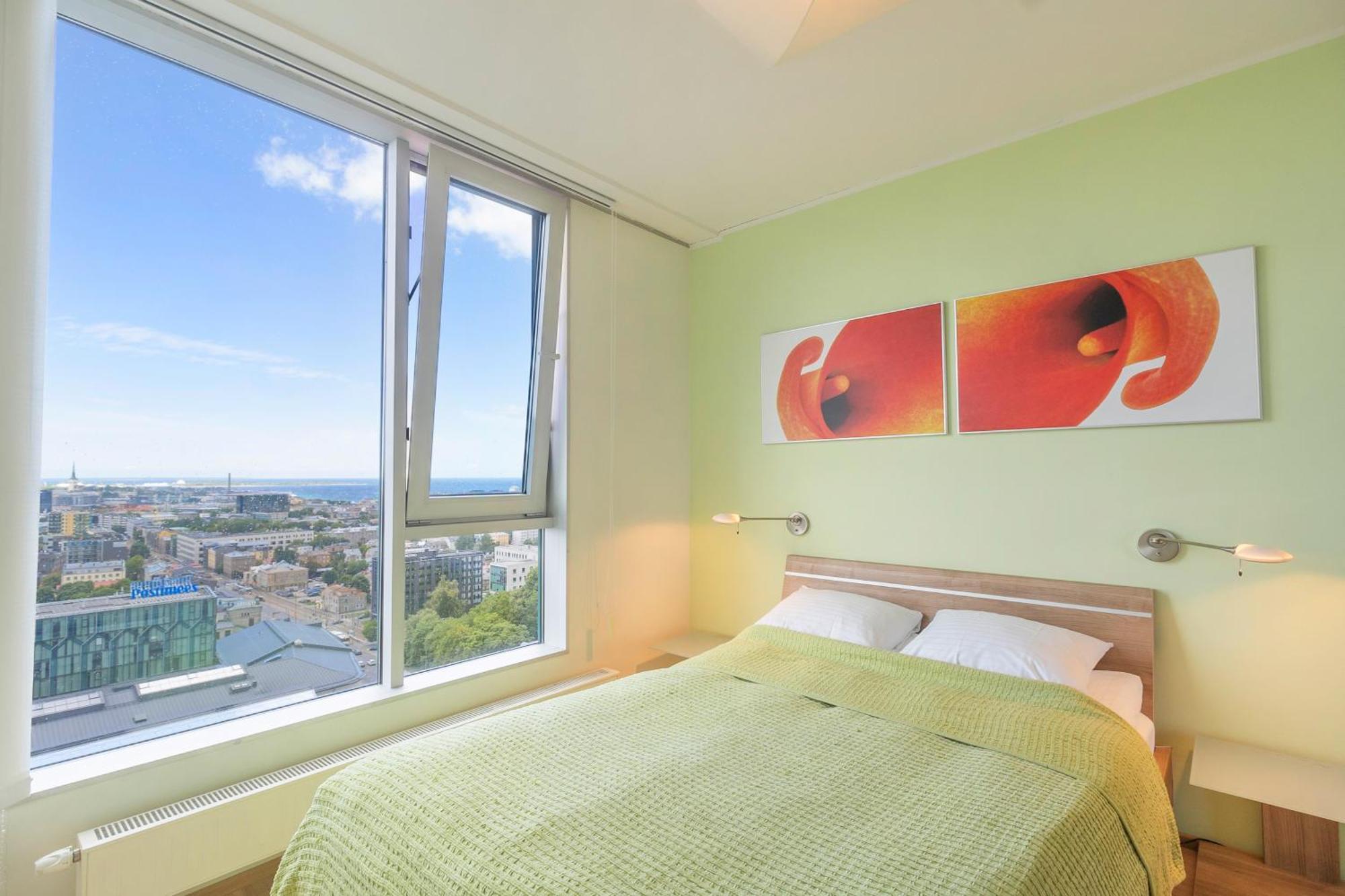 Revalia Fahle Airport Bus-Station Apartments With Best Views Экстерьер фото