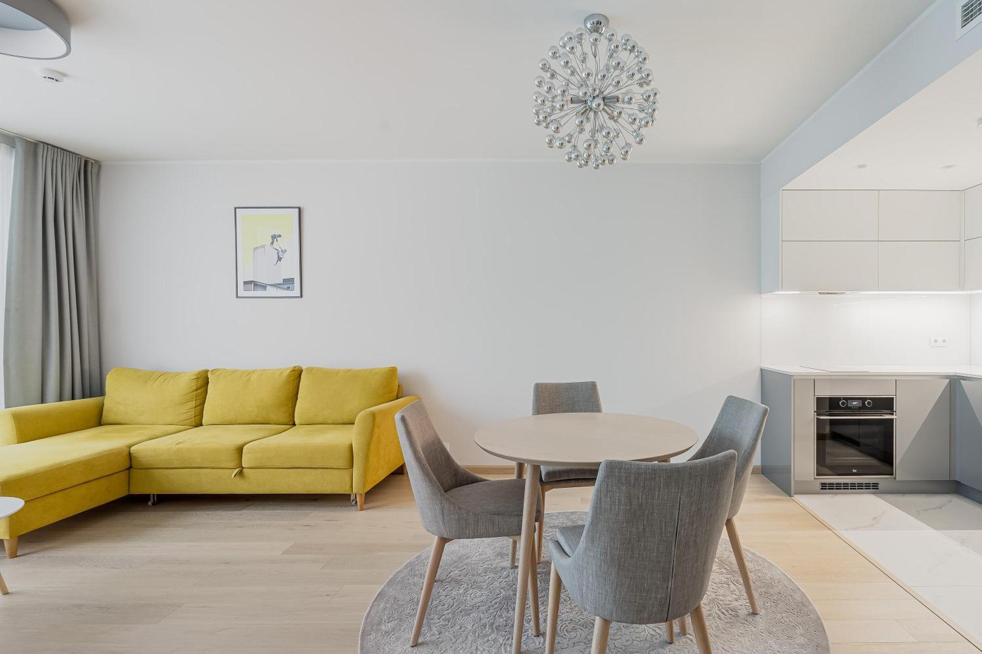 Revalia Fahle Airport Bus-Station Apartments With Best Views Экстерьер фото